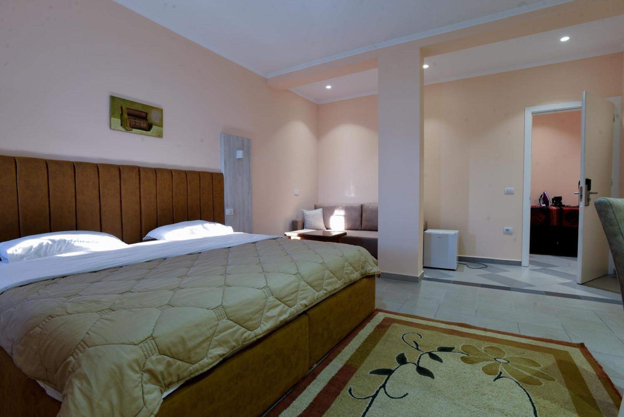 Hotel Restorant Halal Il Tramonto. Vorë Extérieur photo